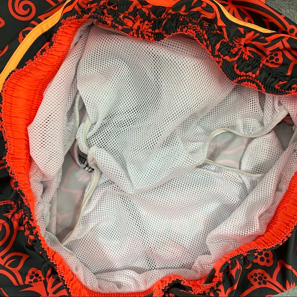 Hemant & Nandita • Tassel Sweatshirt - Picture 4 of 8